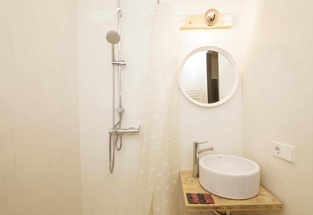 Apartamento Tr Auriga En El Barri Vell ז'ירונה מראה חיצוני תמונה